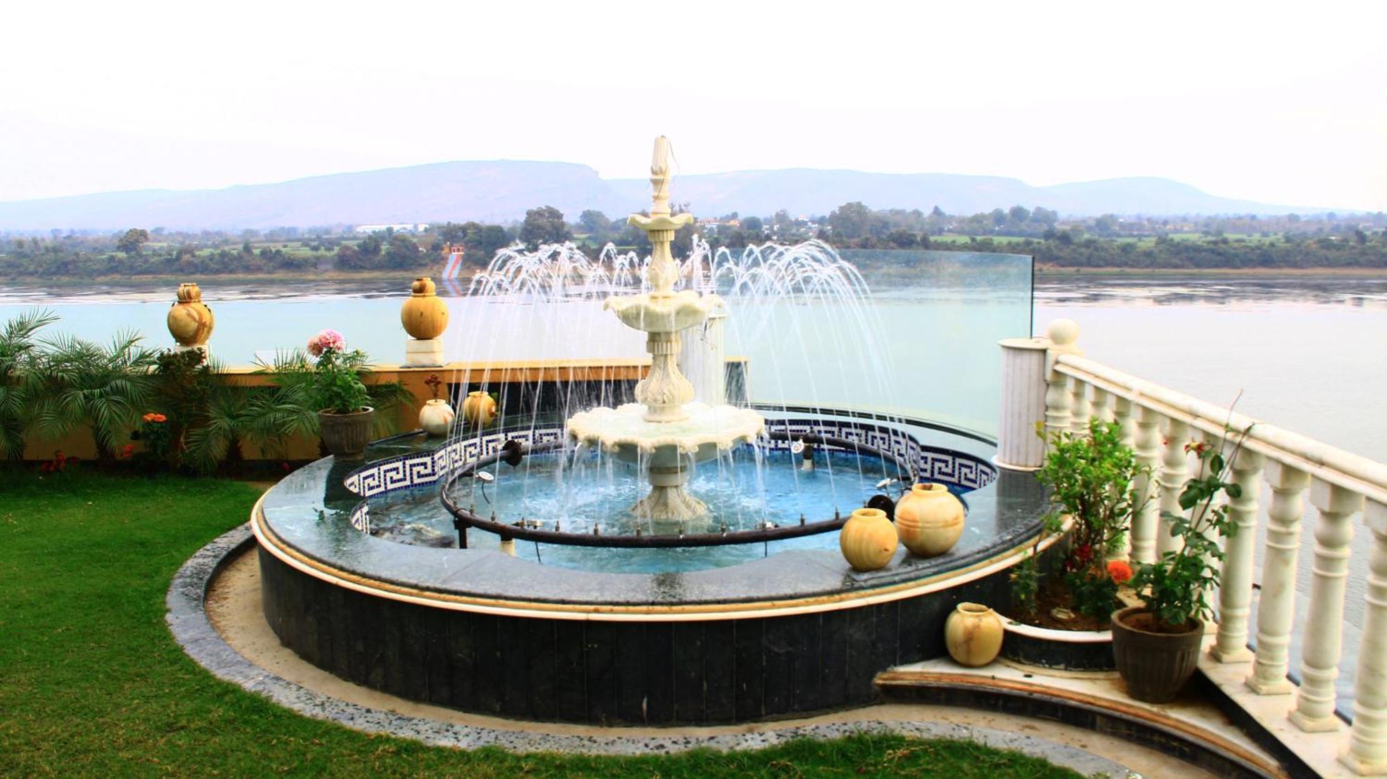 Treehouse Narmade A Riverfront Resort & Spa Narmadapuram Hoshangabad Luaran gambar